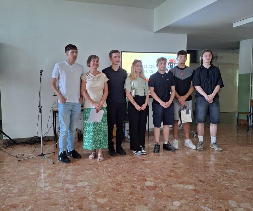Svečana podjela svjedodžbi maturantima